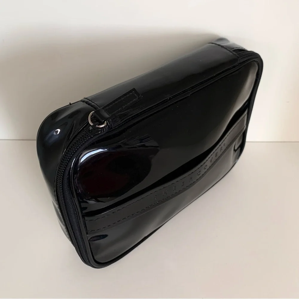 Sheer cover black patent vanity case